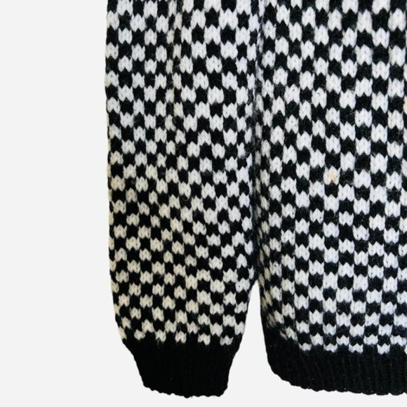 Vintage Dog Fair isle Icelandic Sweater-Chunky-hand-knit Red Winter-Fisherman .M - Picture 3 of 5